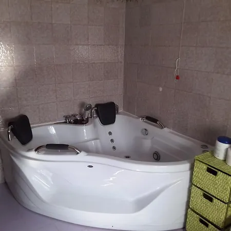 Fortuines فندق مبيت وإفطار *